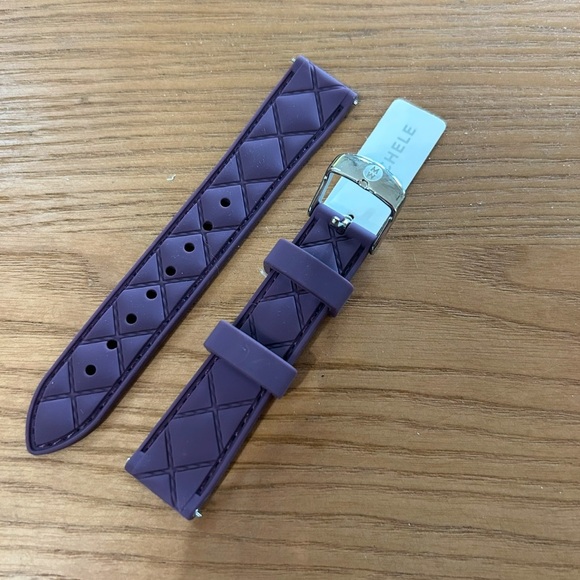 MICHELE
Silicon Band - New - Picture 2 of 2